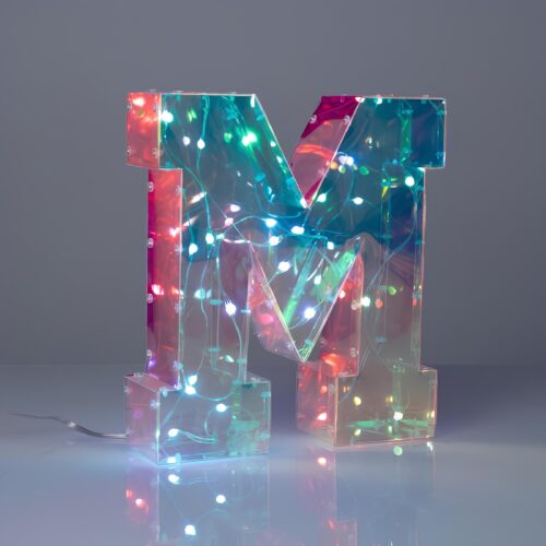 Lampada led lettera alfabeto M
